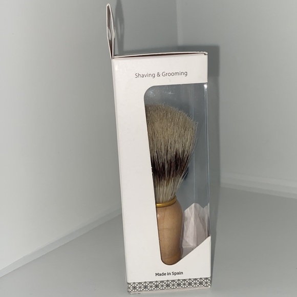 NIB- Men’s Vielong Natural Shaving Brush - Picture 2 of 4